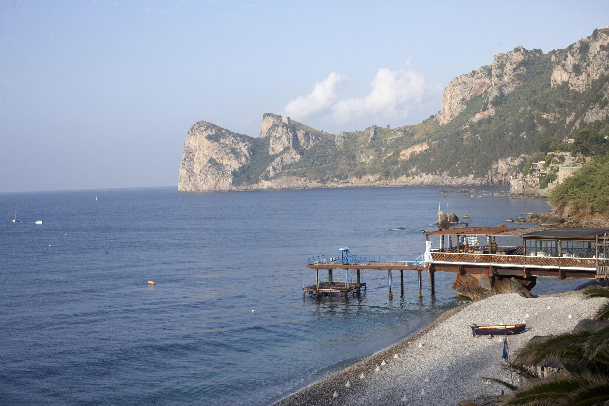 Taverna Del Capitano Marina del Cantone Exterior foto
